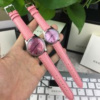 グッチ 時計 一覧偽物 シンプル  腕時計 防水 ウォッチ 蛇プリント  Gタイムレス 本革 ピンク
