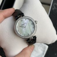 グッチ 腕時計 アウトレット偽物 ダイヤ飾り 防水 ウォッチ レザー  Gタイムレス レディース ブラック