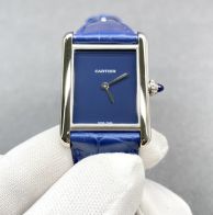 超激得の新品カルティエタンク ベルト交換偽物 簡単 ウォッチ 腕時計 レザー ウォッチ 人気 ブルー