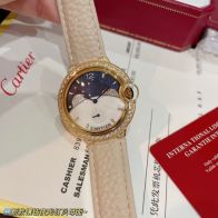 芸術感 カルティエ バロンブルーコピー ダイヤ飾り 腕時計 ウォッチ 夜光 ベージュ色