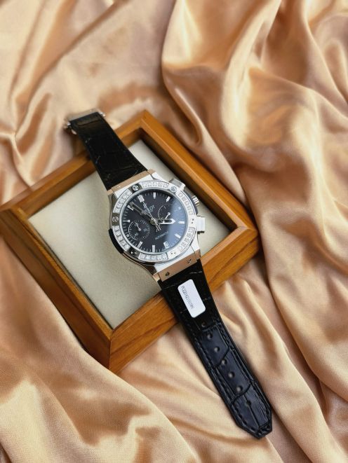 腕時計 hublot偽物 ビジネス 通勤 シルバーケース ビッグ バン 優雅レディ ウォッチ ブラック