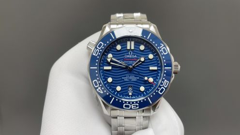 時計 オーバーホール オメガ偽物 夜光 シーマスタ 腕時計 ウォッチ 防水  シンプル ブルー