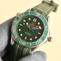 今季のおすすめ オメガ シーマスタースーパーコピー ウォッチ 腕時計 防水 ファッション グリーン