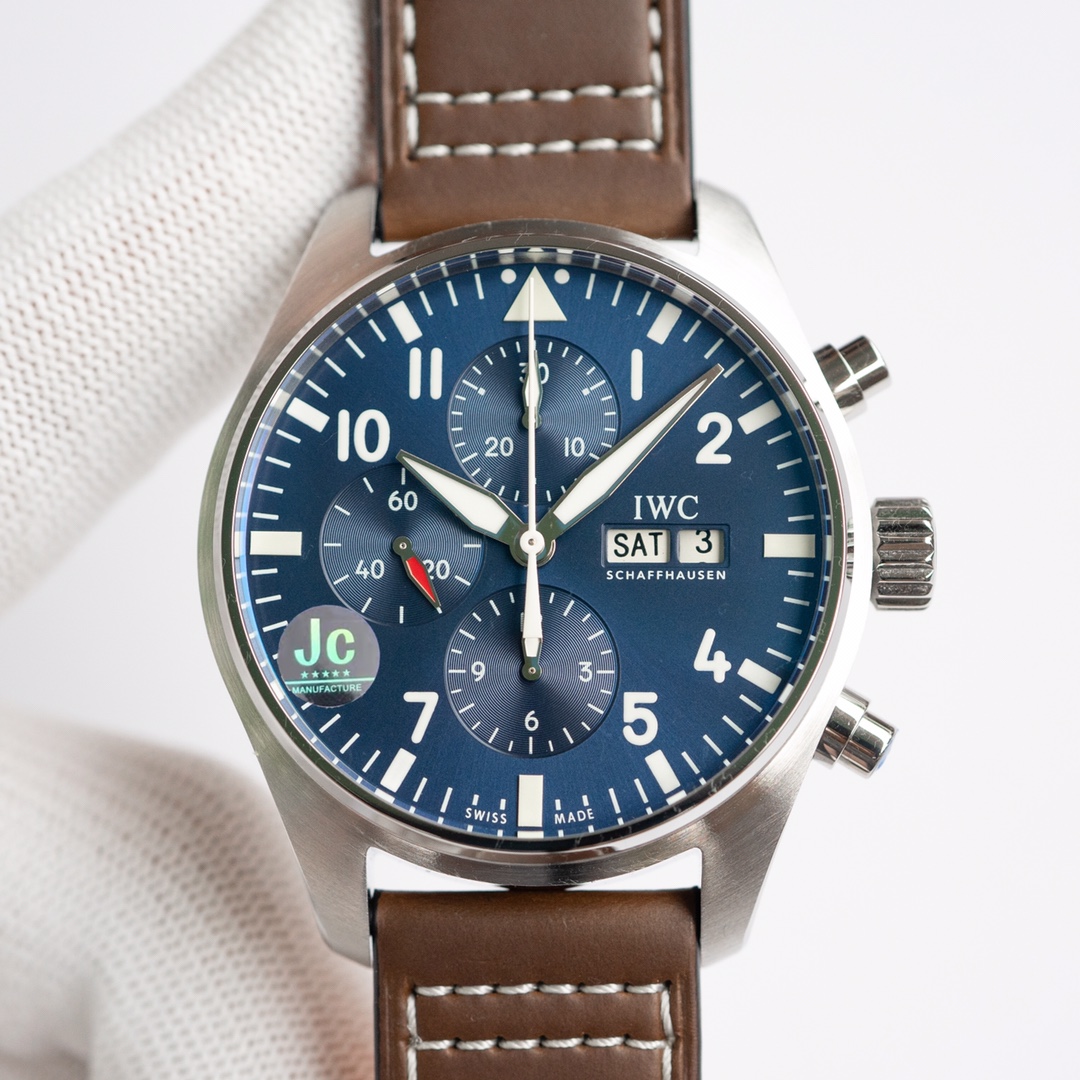 セール開催中 iwcシャフハウゼン腕時計偽物 流行のうで時計 パイロットウォッチ 防水 型番IWC3777 ブルー_1
