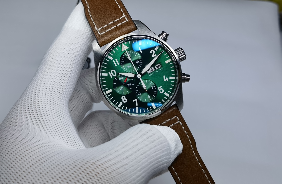 iwc クォーツ偽物 ビジネス 防水 爆買いで大得価の腕時計 パイロットウォッチ グリーン_2
