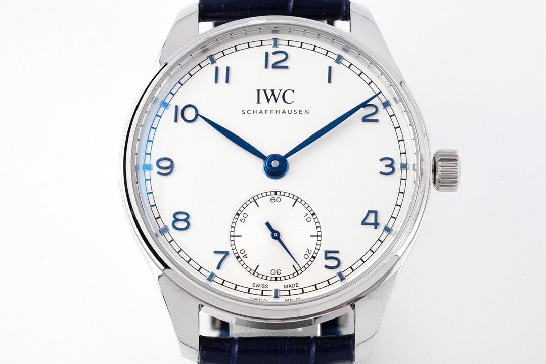 人気新作 iwc ポルトギーゼ かっこいい偽物 うで時計 文字盤 防水 革バンド シルバーケース ホワイト_2