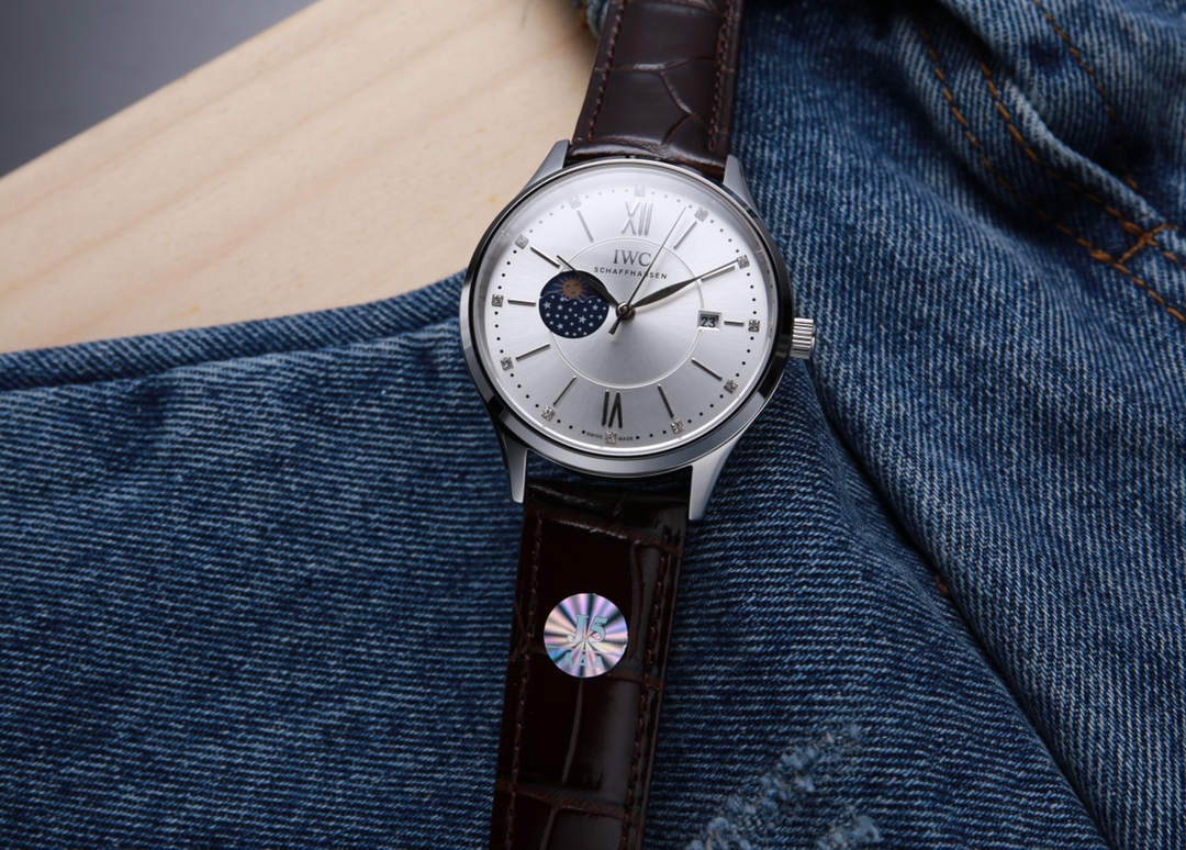 iwc 時計 ポート フィノコピー 爆買いできるうで時計 レザーバンド 防水 シンプル 日月 ホワイト_1