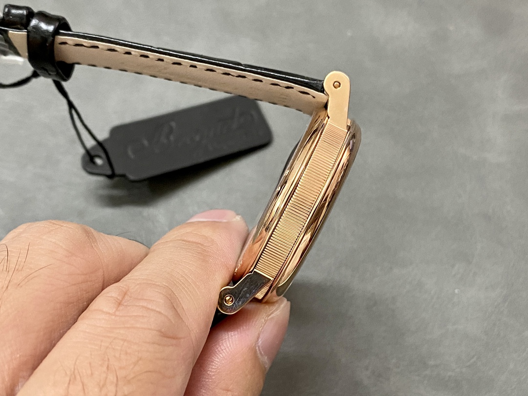 爆買いで大得価の 腕時計 ブレゲコピー トラディション ウォッチ 優雅 自動機械 文字盤 革バンド ブラック_5