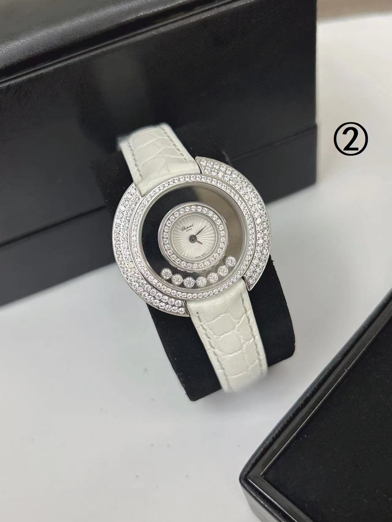 びっくりした価格 chopard ハッピー ダイヤモンド偽物 腕時計 ウォッチ 優雅 シンプル レディ ホワイト_2