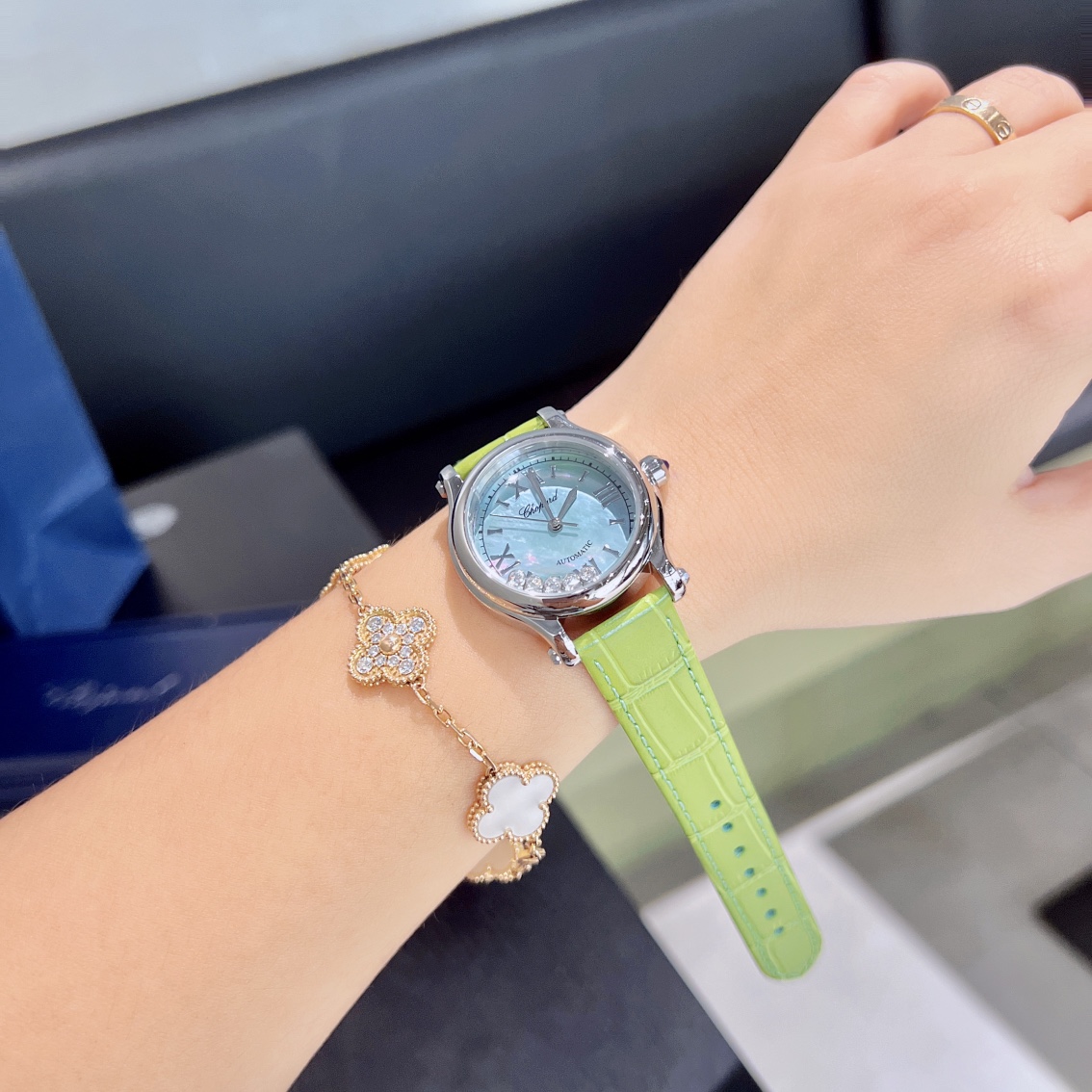 CHOPARDハッピー ダイヤモンド ショパールスーパーコピー シンプル  腕時計 ウォッチ 優雅 本革 レザー グリーン_9