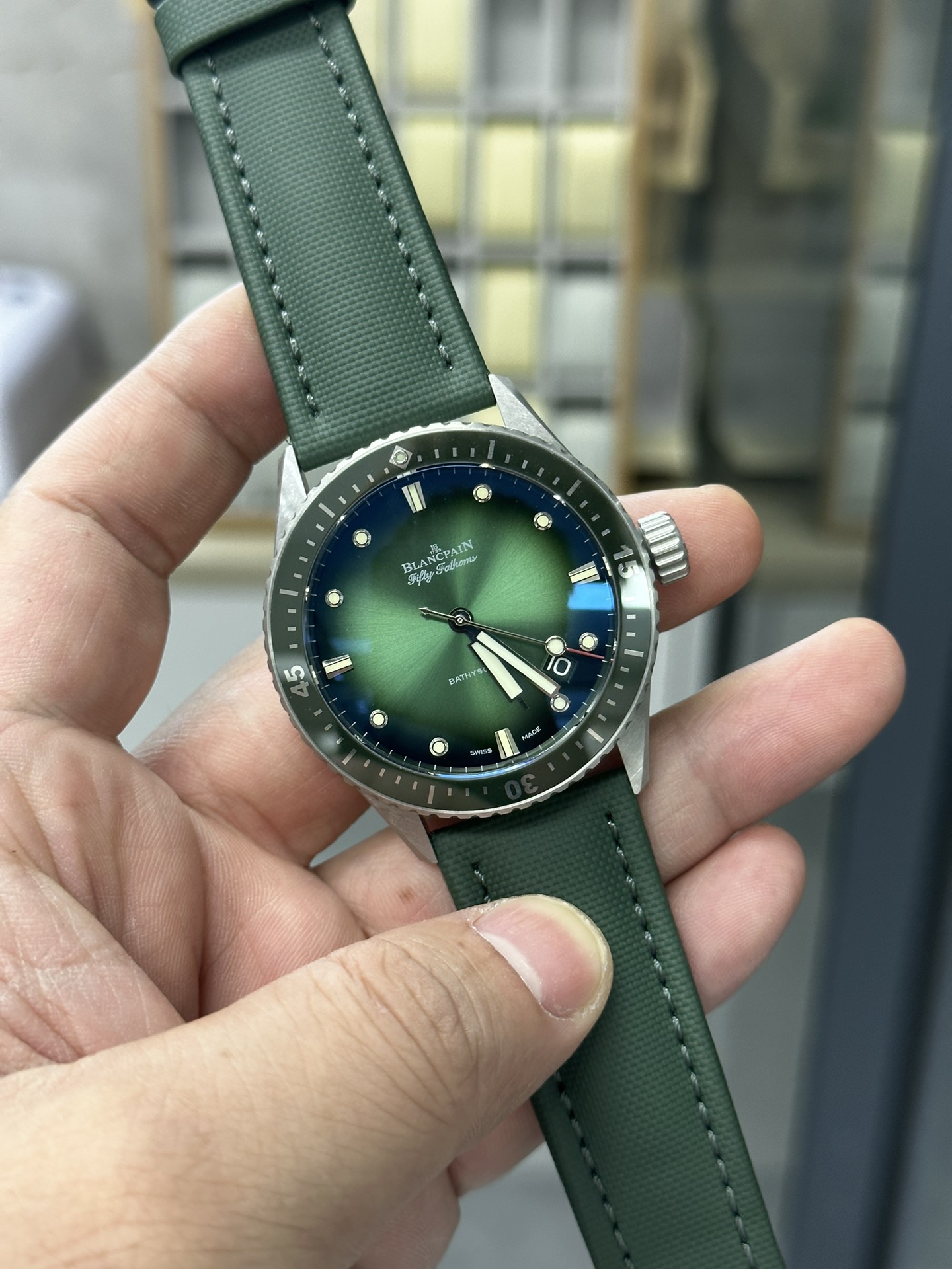 高級 ブランパン フィフティファゾムス 新作偽物 ウォッチ 腕時計 フィフティ シルバーケース グリーン_3