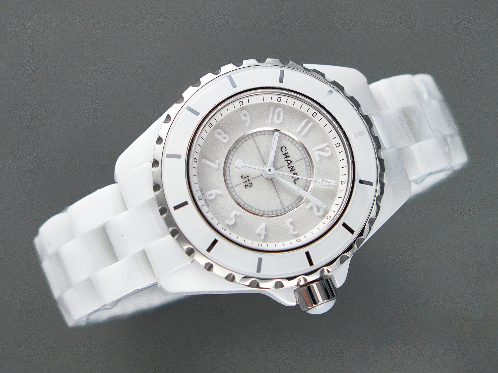 お得品‼chanelj12 値段スーパーコピー ウォッチ 防水 腕時計 ダイヤ飾り 男女兼用 H3442 ホワイト_6