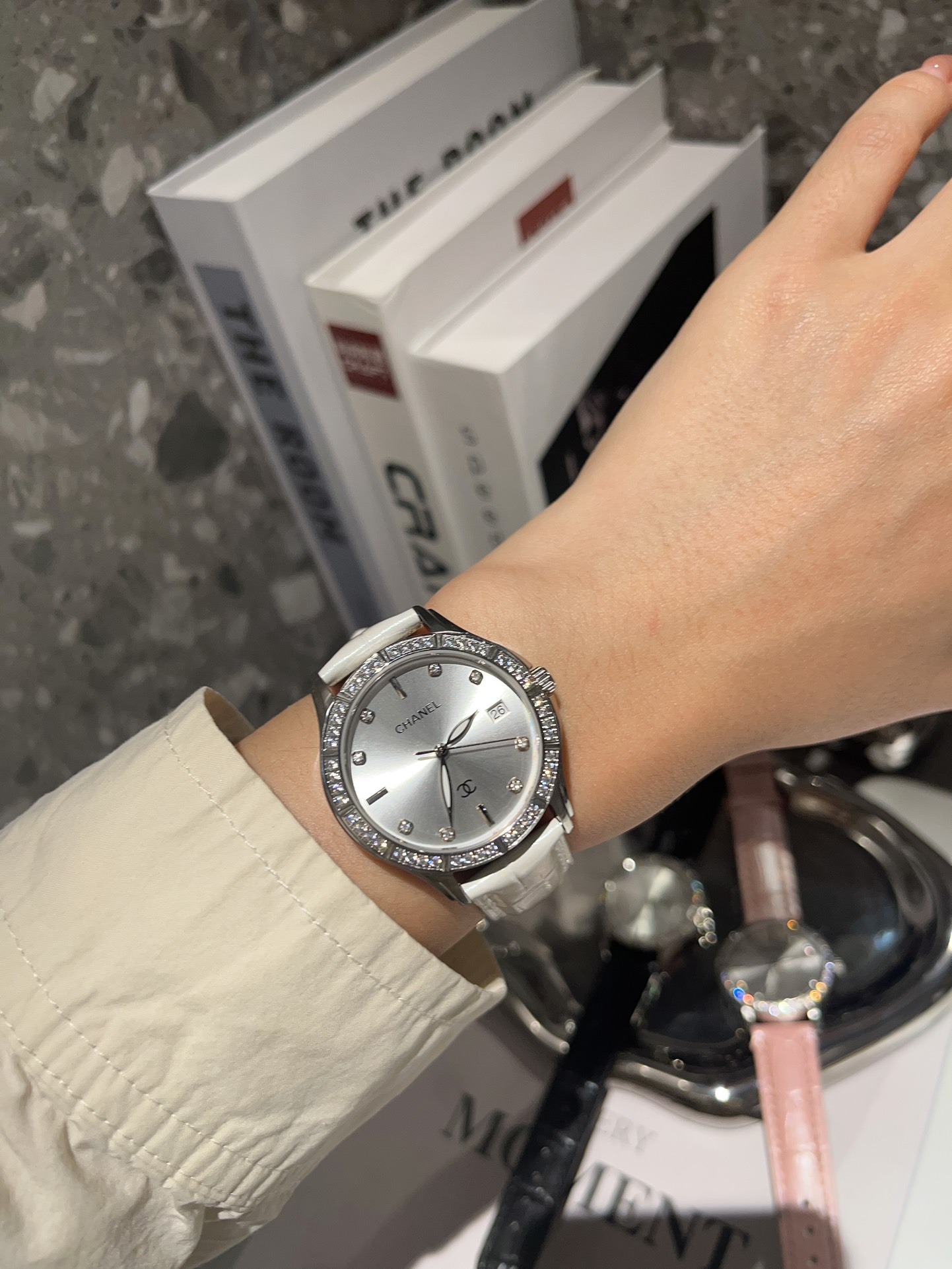 お買い得な レディース シャネル 腕時計偽物ウォッチ 優雅レディ 防水 ダイヤ飾り レザー 多色可選_8