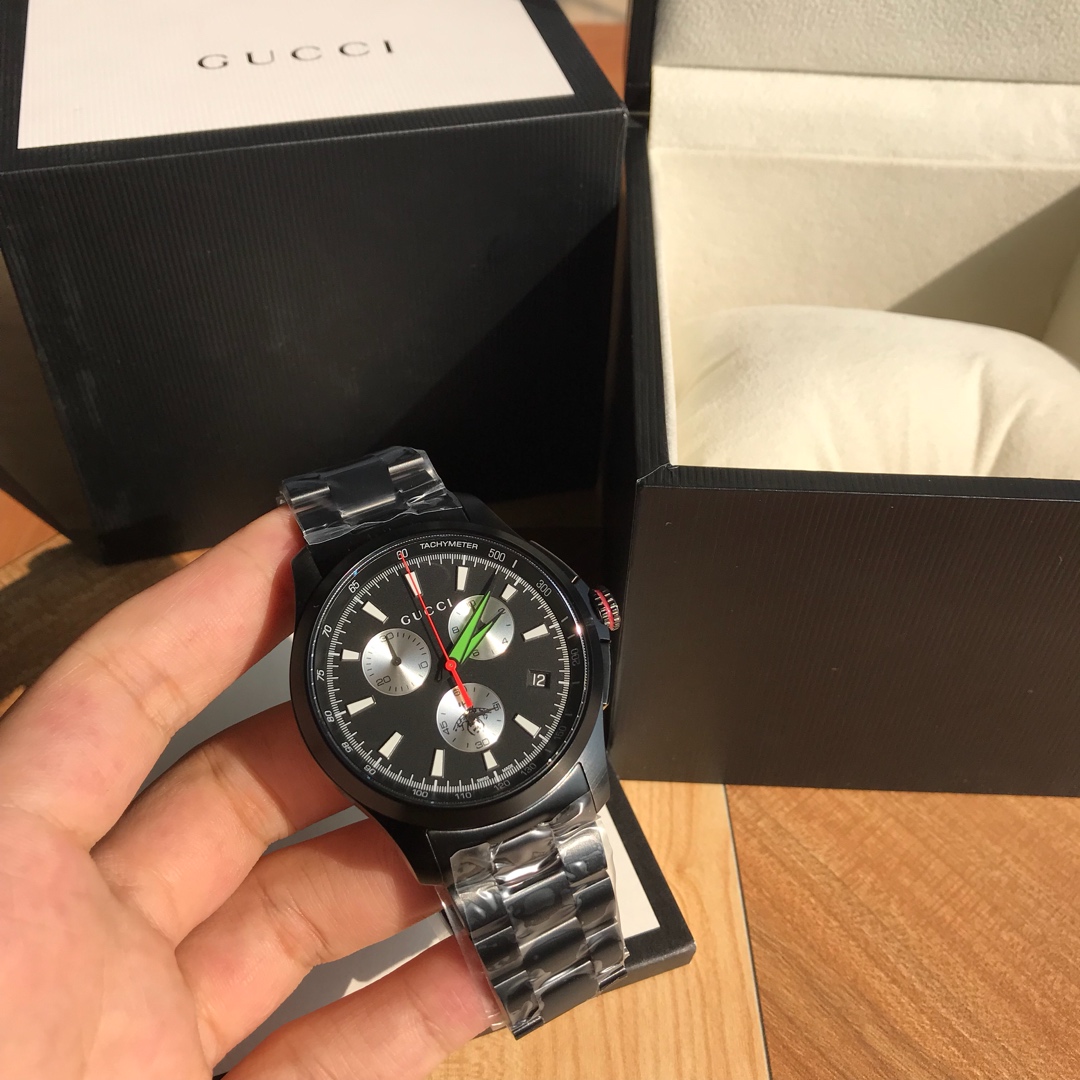 グッチ腕時計 メンズ偽物 防水 ウォッチ レザー  Gタイムレス ハンサム 紳士 ブラック_3