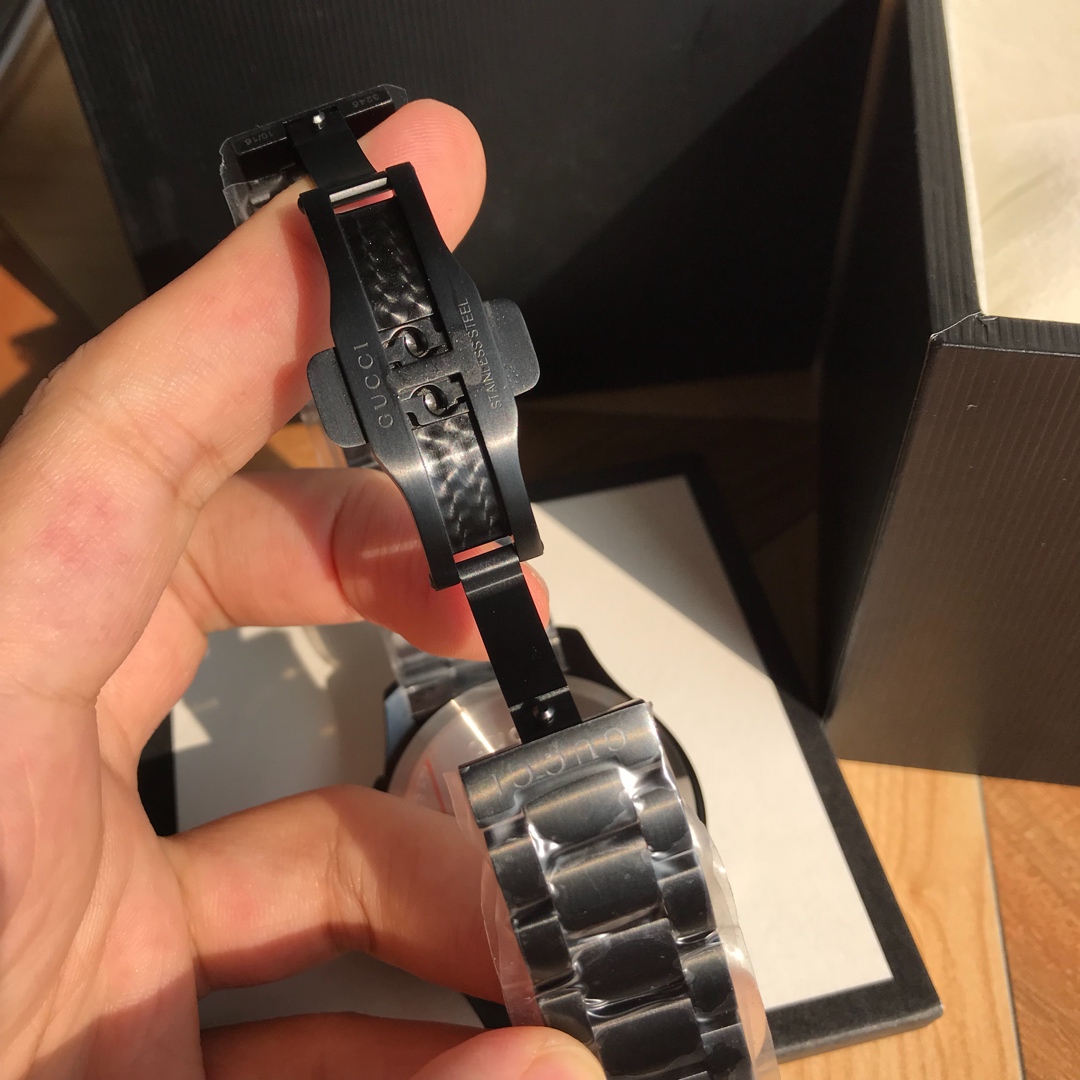 グッチ腕時計 メンズ偽物 防水 ウォッチ レザー  Gタイムレス ハンサム 紳士 ブラック_7