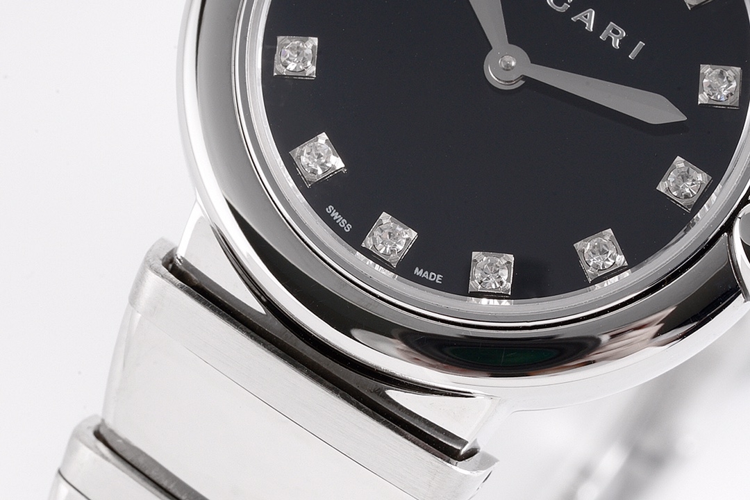 BVLGARI 目を引く存在感 ブルガリ ブルガリブルガリ 時計スーパーコピー ウォッチ 防水 ルチェア 薄い ブラック_4
