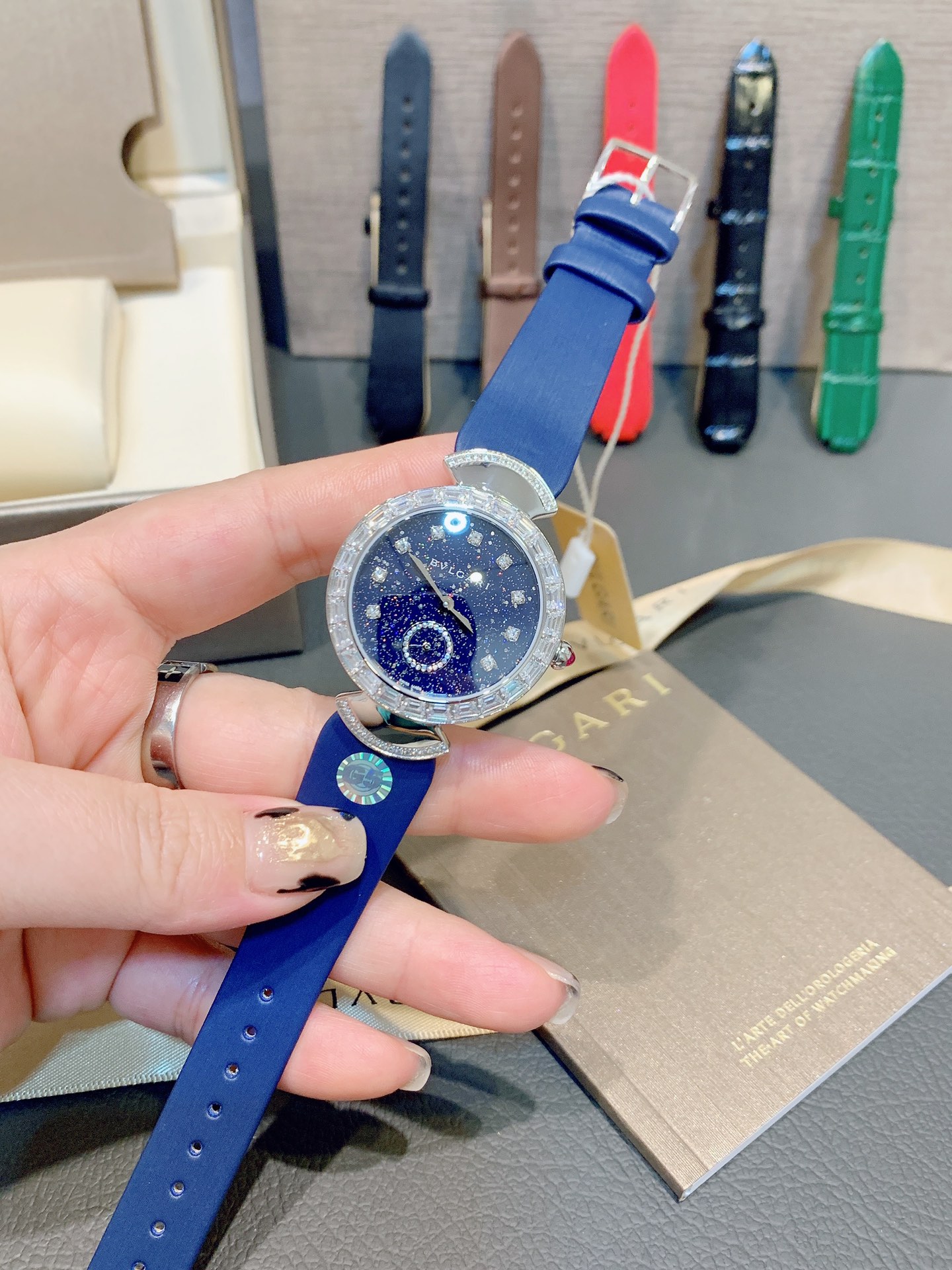 BVLGARI オメガ ブルガリ偽物 ウォッチ ディーヴァズ ドリーム 防水 優雅 レザー ダイヤモンド飾り ブルー_6