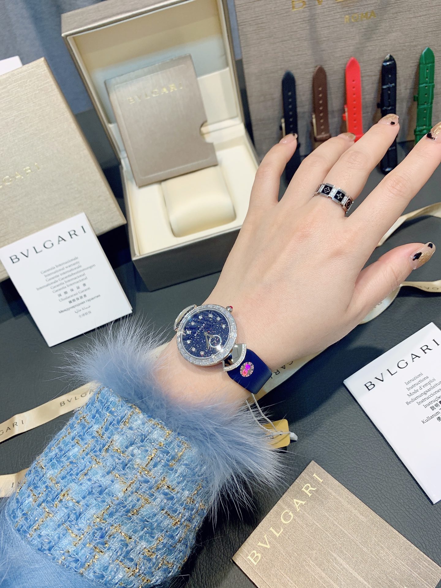 BVLGARI オメガ ブルガリ偽物 ウォッチ ディーヴァズ ドリーム 防水 優雅 レザー ダイヤモンド飾り ブルー_7