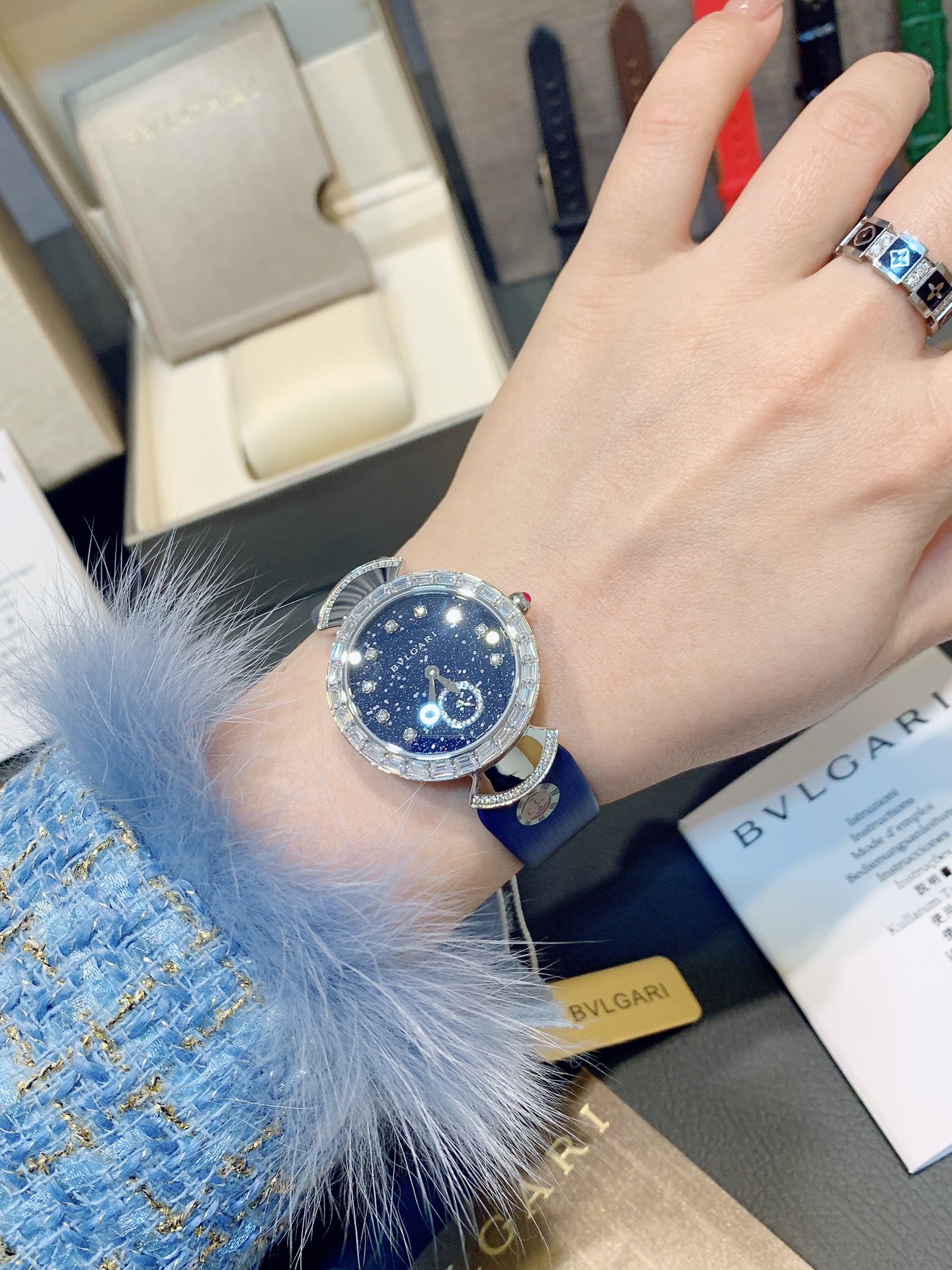 BVLGARI オメガ ブルガリ偽物 ウォッチ ディーヴァズ ドリーム 防水 優雅 レザー ダイヤモンド飾り ブルー_8