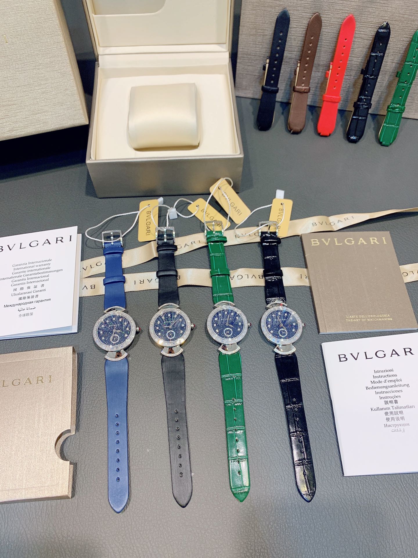 BVLGARI オメガ ブルガリ偽物 ウォッチ ディーヴァズ ドリーム 防水 優雅 レザー ダイヤモンド飾り ブルー_9