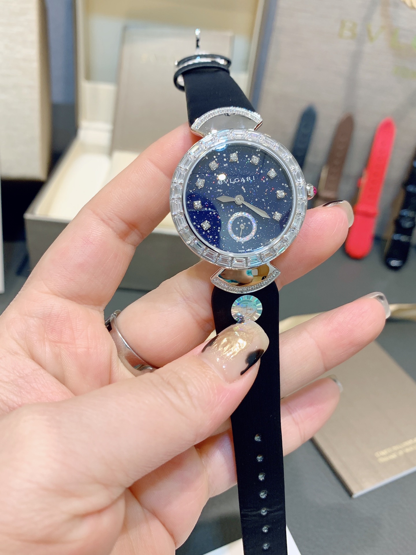 BVLGARI ブルガリ 時計 モテ るコピー ウォッチ ディーヴァズ ドリーム 防水 優雅 レザー ダイヤモンド飾り ブルー_6