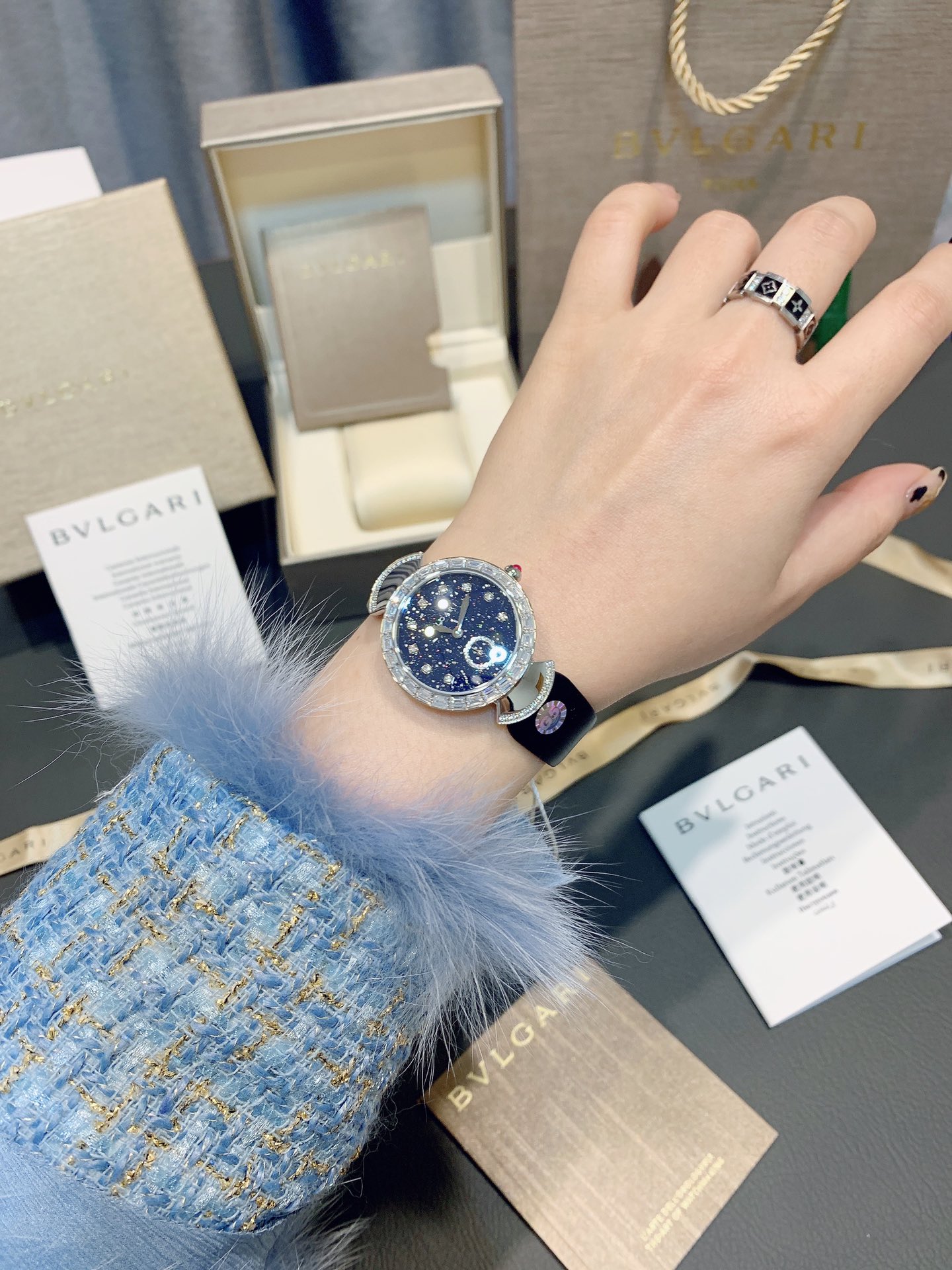 BVLGARI ブルガリ 時計 モテ るコピー ウォッチ ディーヴァズ ドリーム 防水 優雅 レザー ダイヤモンド飾り ブルー_8