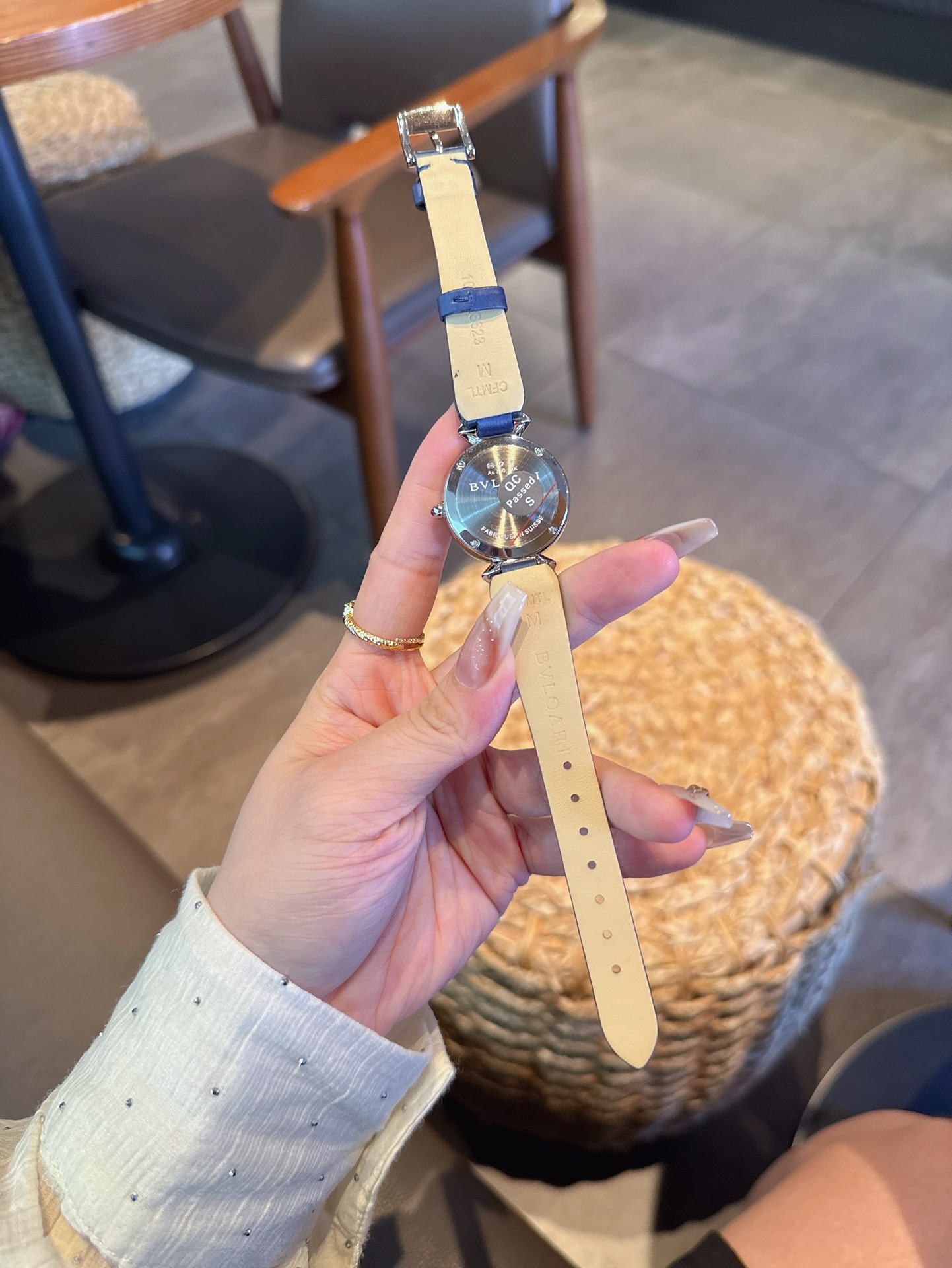ブルガリ 腕時計 ビーゼロワン偽物 ウォッチ ディーヴァズ ドリーム 防水 優雅 青いバンド ブラック_7