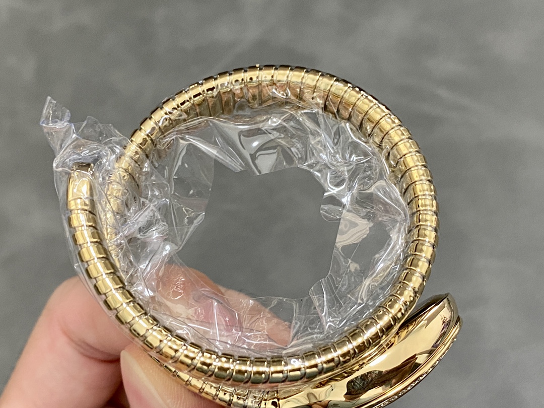 お買い得品 オメガ ブルガリコピー セルペンティ ウォッチ 蛇かたち 優雅 シンプル ゴールドケース ブルー_8