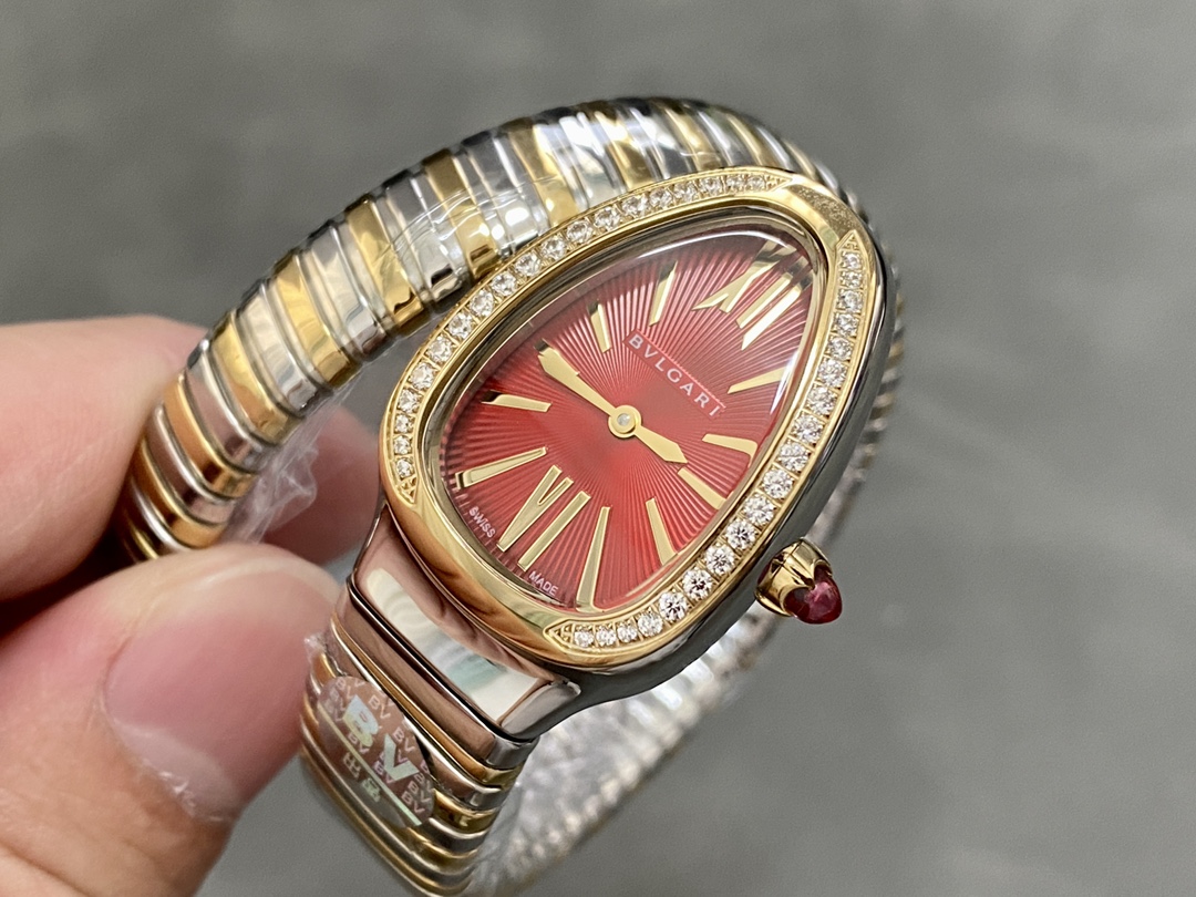 ブルガリ 時計 モテ るスーパーコピー セルペンティ ウォッチ 蛇かたち 優雅 シンプル ゴールドケース レッド_3