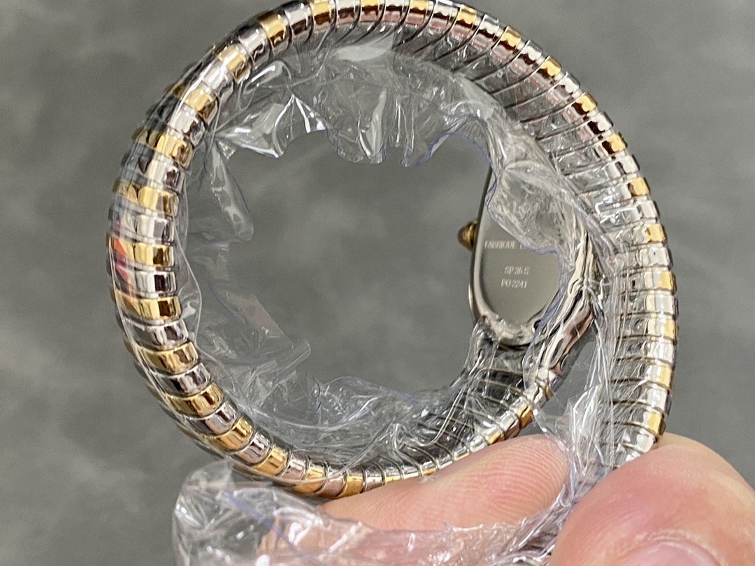 ブルガリ 時計 モテ るスーパーコピー セルペンティ ウォッチ 蛇かたち 優雅 シンプル ゴールドケース レッド_6