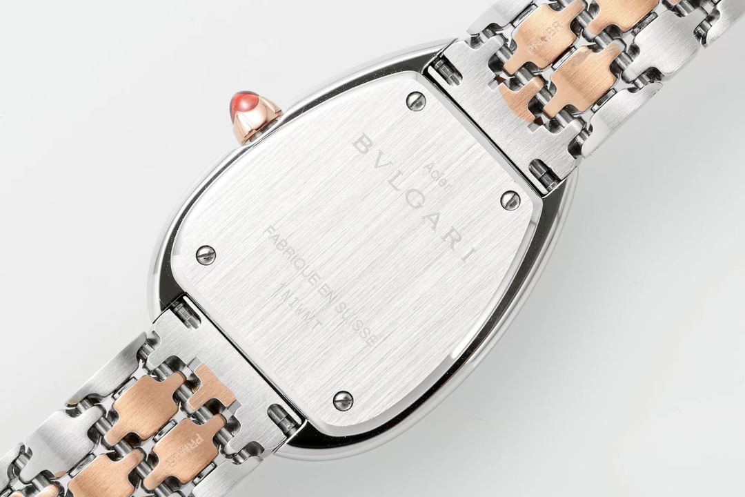 BVLGARI オメガ ブルガリ偽物 ダイヤモンド飾り 魅力 セルペンティ ウォッチ 蛇かたち ブラック_8