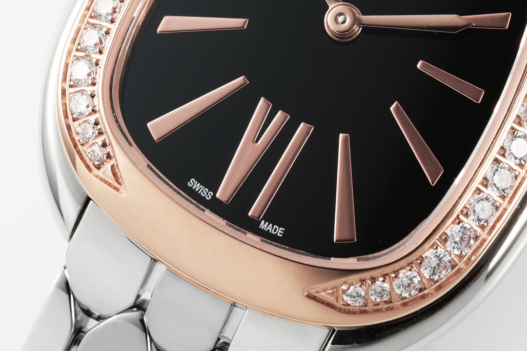 BVLGARI ブルガリ 時計 モテ るコピー ダイヤモンド飾り 魅力 セルペンティ ウォッチ 蛇かたち ブラック_4