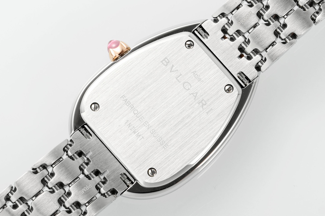 BVLGARI ブルガリ 時計 モテ るコピー ダイヤモンド飾り 魅力 セルペンティ ウォッチ 蛇かたち ブラック_8