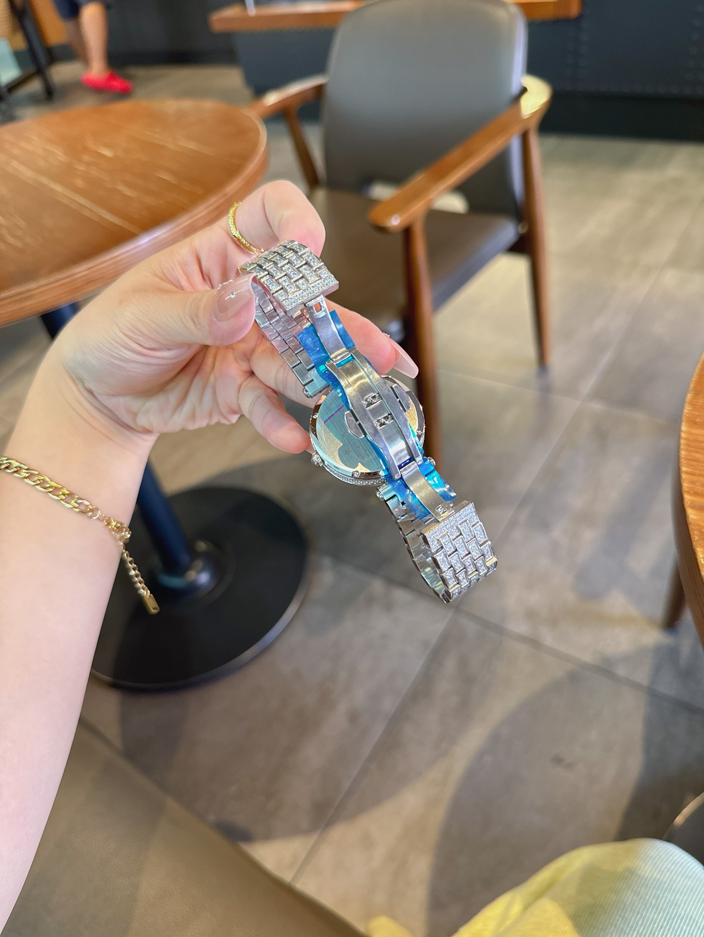 ヴァンクリーフ&アーペル 伊勢丹コピー スチールバンド 腕時計 ウォッチ ポエティック ダイヤ飾り 多色可選_7