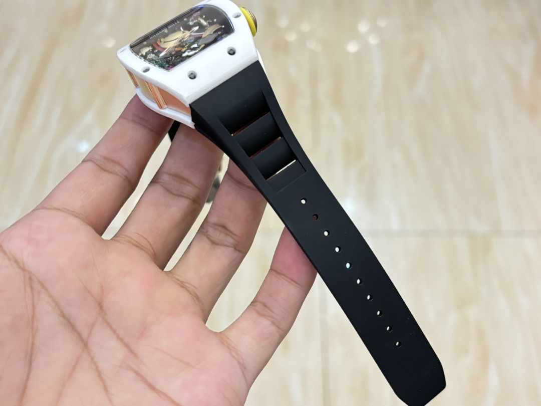お手頃価格で リシャールミル エントリーモデル激安通販 ファッション 防水 トゥールビヨン RM 88 ブラック_4