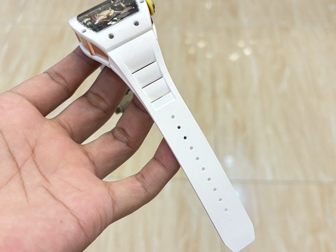お得品‼リシャール ミル 買う には偽物 ファッション 防水 トゥールビヨン RM 88 ホワイト_4