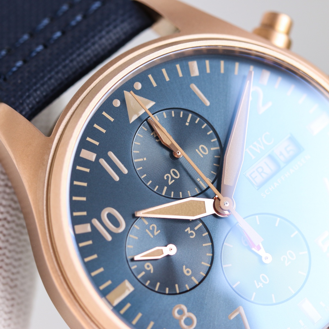 IWC パイロット ウォッチコピー 腕時計 ファッション 防水 ハンサム ブルー_4