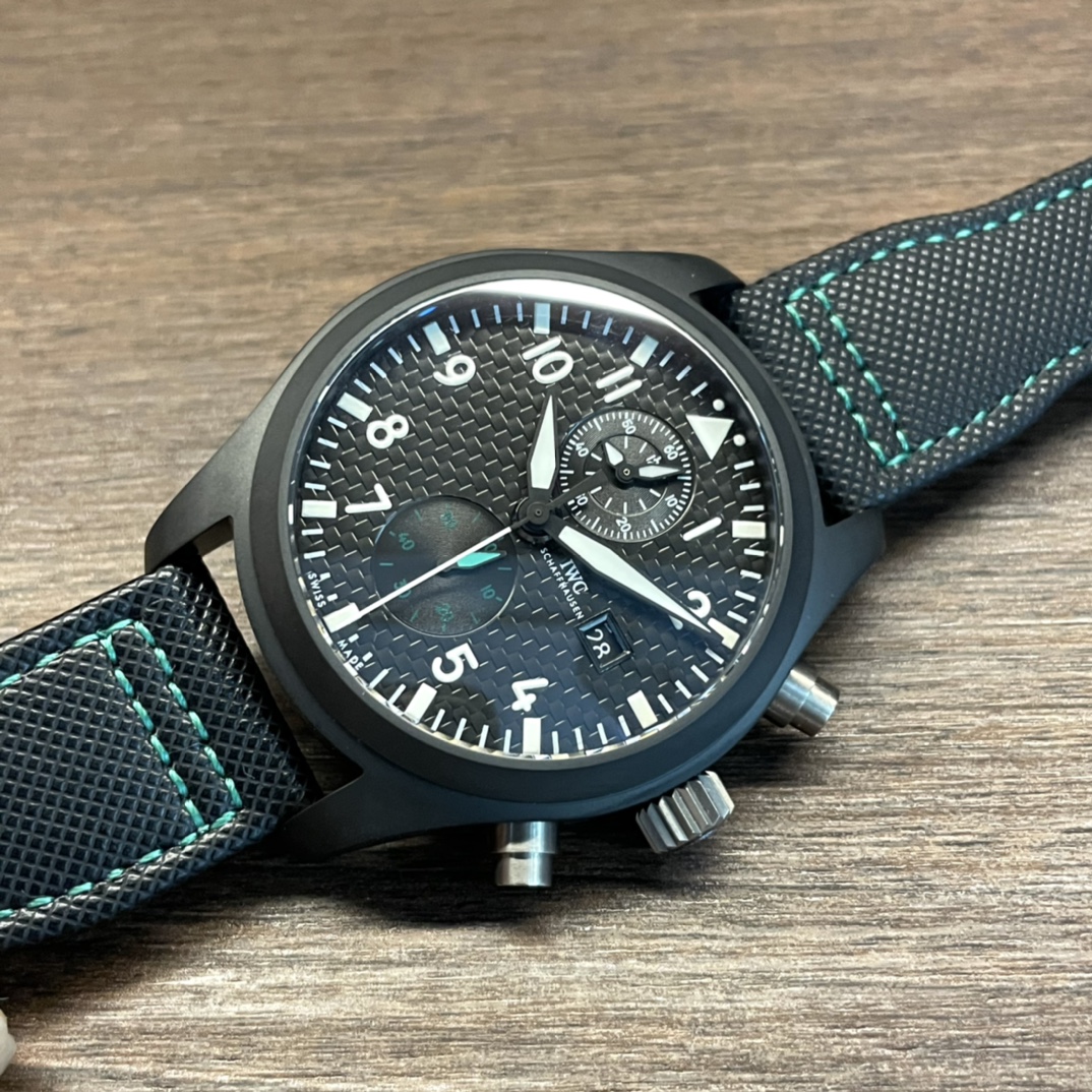 iwc パイロット ウォッチ スピットファイアスーパーコピー 腕時計 ファッション 防水 ハンサム ブラック_5