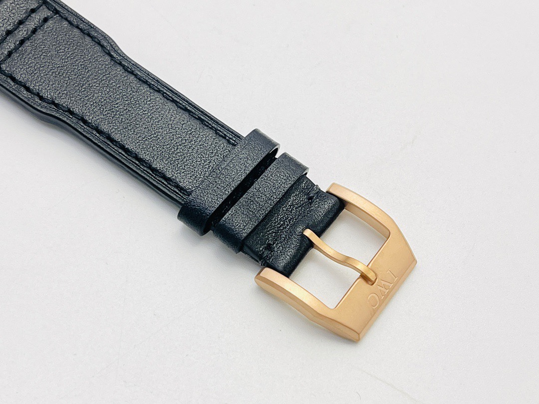 iwc パイロット偽物 新商品 シンプル  腕時計 ファッション 防水 ハンサム ブラック_9