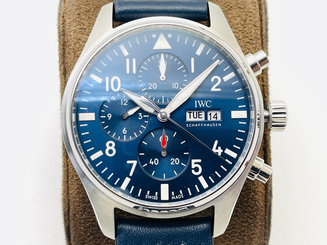 爆買いで大得価の パイロット ウォッチ iwc偽物 シンプル  腕時計 ファッション 防水 ハンサム ブルー_4