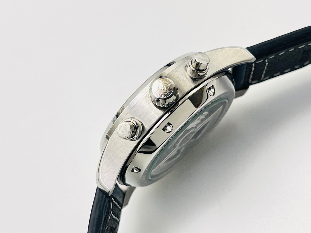 爆買いで大得価の パイロット ウォッチ iwc偽物 シンプル  腕時計 ファッション 防水 ハンサム ブルー_5