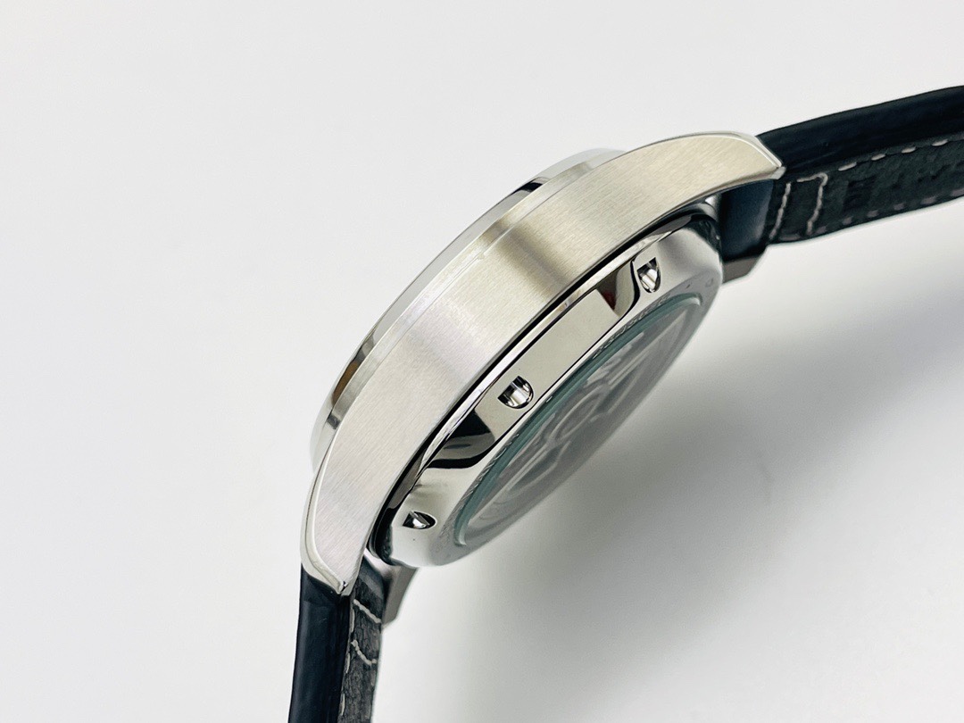 爆買いで大得価の パイロット ウォッチ iwc偽物 シンプル  腕時計 ファッション 防水 ハンサム ブルー_6