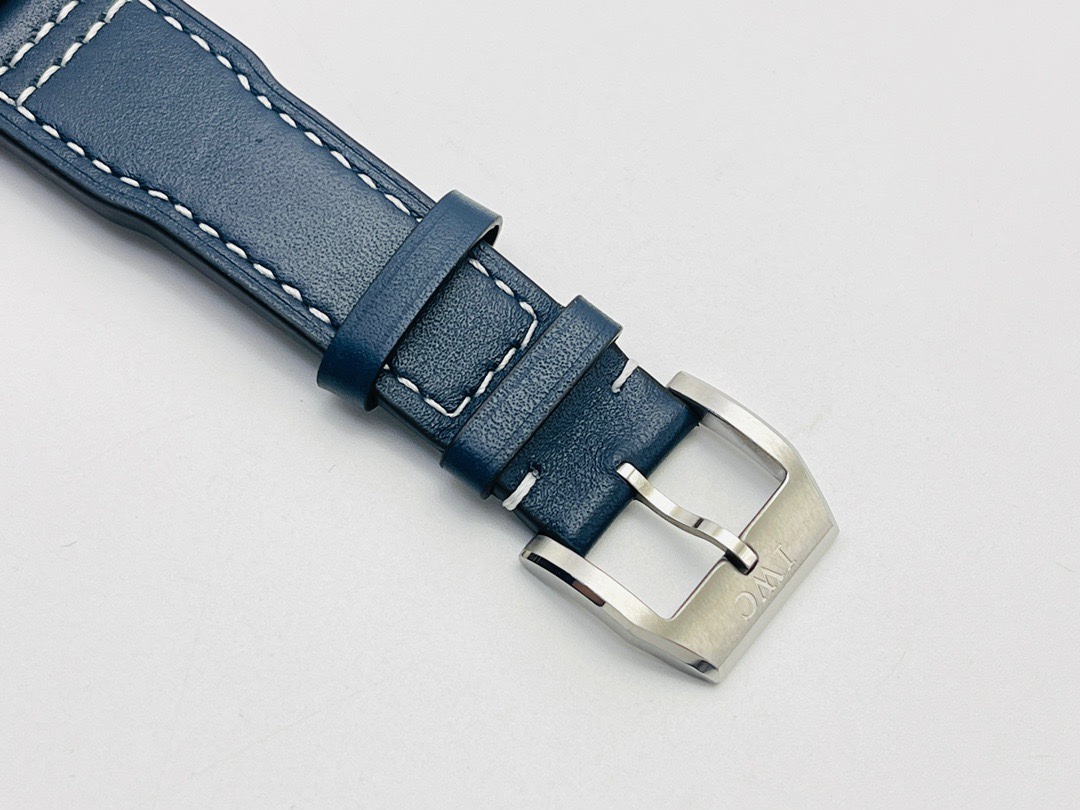 爆買いで大得価の パイロット ウォッチ iwc偽物 シンプル  腕時計 ファッション 防水 ハンサム ブルー_9