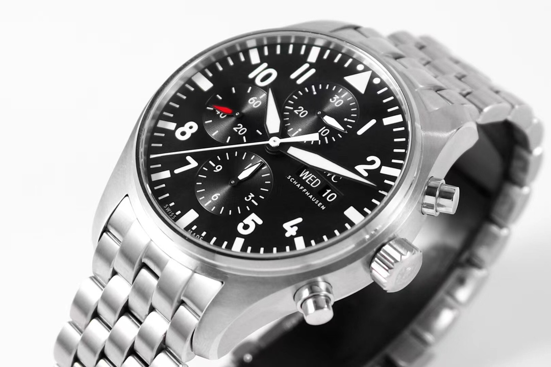 iwc 時計 パイロット ウォッチ偽物 ハンサム 紳士 シンプル  腕時計 ファッション 防水 ブラック_2
