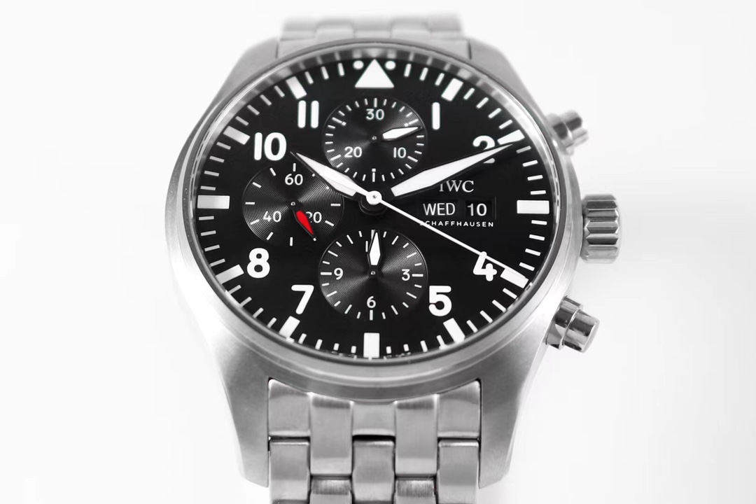 iwc 時計 パイロット ウォッチ偽物 ハンサム 紳士 シンプル  腕時計 ファッション 防水 ブラック_3