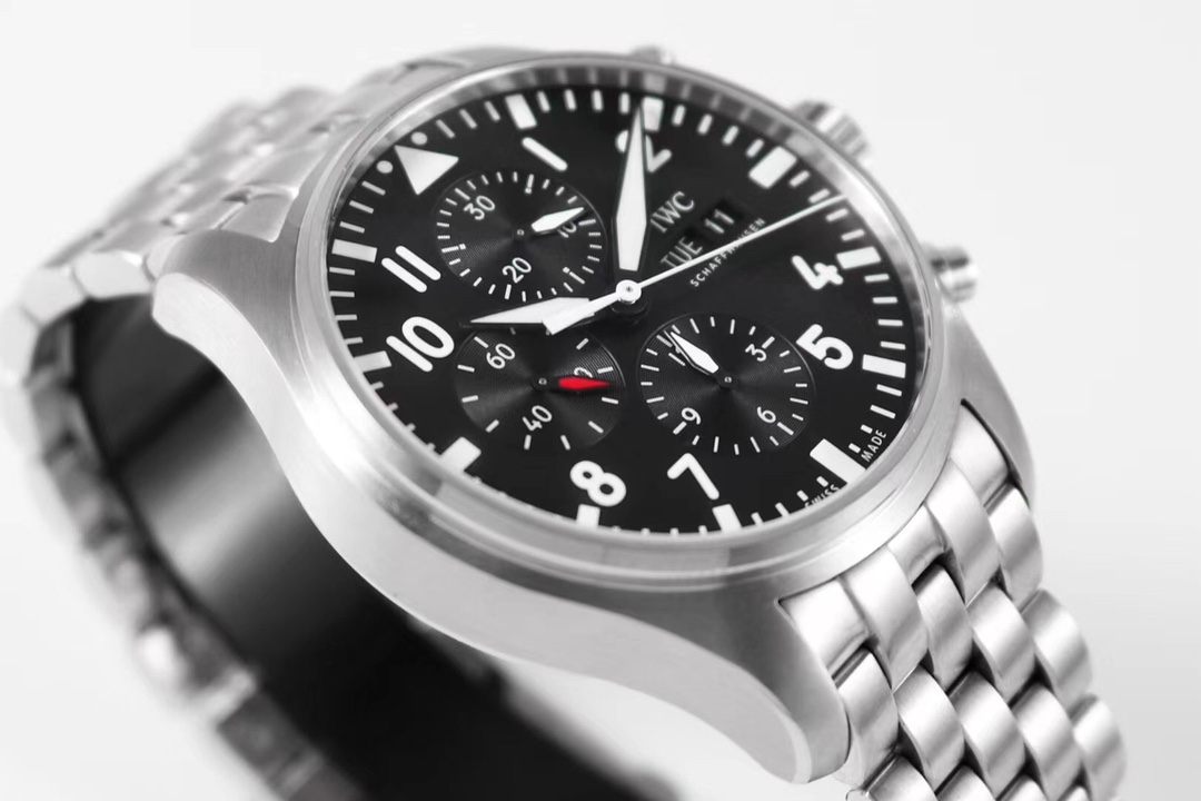iwc 時計 パイロット ウォッチ偽物 ハンサム 紳士 シンプル  腕時計 ファッション 防水 ブラック_4