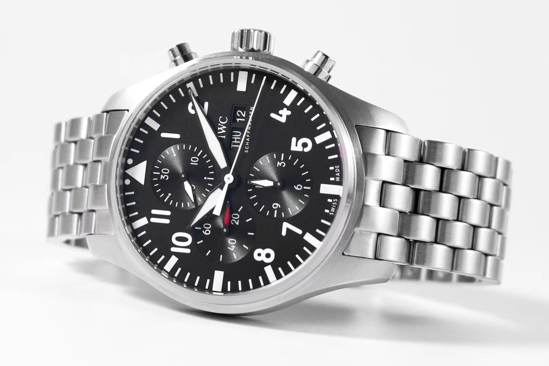 iwc 時計 パイロット ウォッチ偽物 ハンサム 紳士 シンプル  腕時計 ファッション 防水 ブラック_5