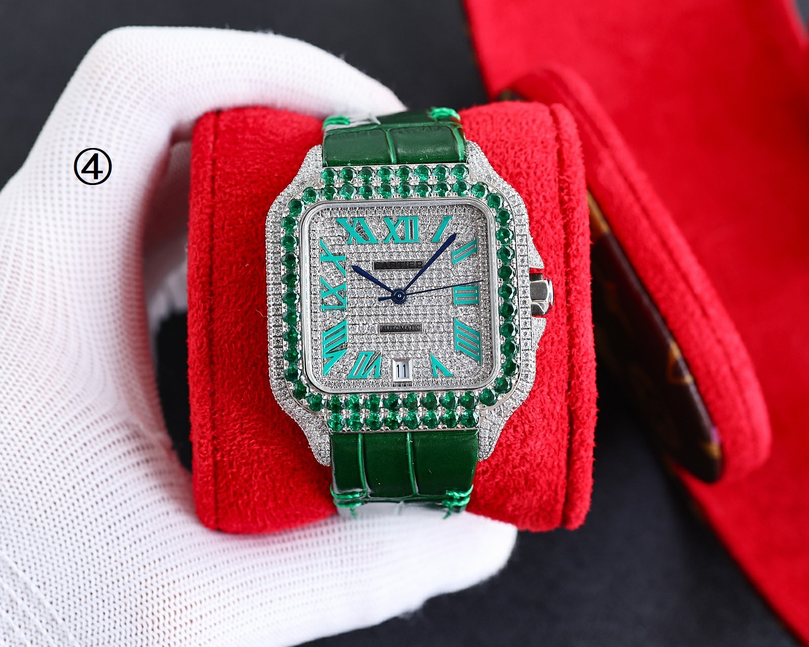 サントス ドゥ カルティエ lm 買取価格コピー シンプル 腕時計 ウォッチ 防水 ダイヤ飾り グリーン_4