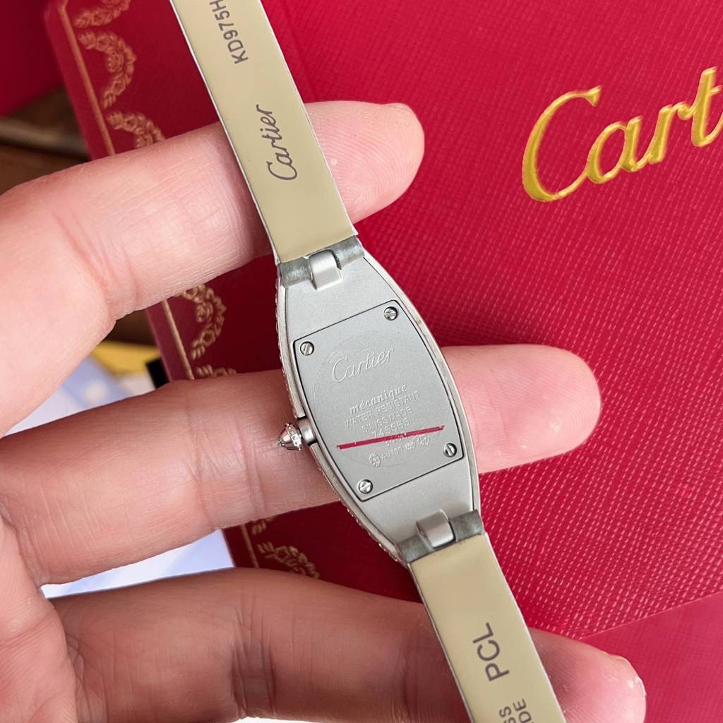 カルティエ ベニュワール インスタコピー 牛革 腕時計 ウォッチ 優雅レディ ダイヤ飾り 多色可選_8