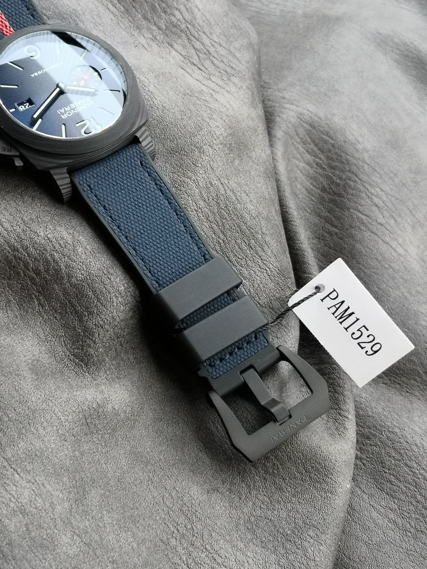 パネライ 傷 修理スーパーコピー ルミノール PAM01529 ウォッチ 夜光 防水 ブラック_8